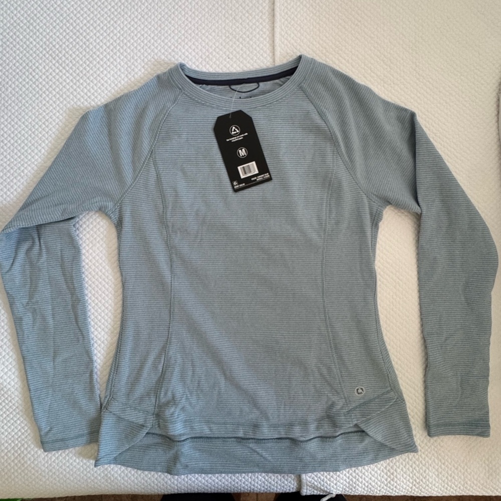Avalanche Women's Light Blue Crew Neck Top
